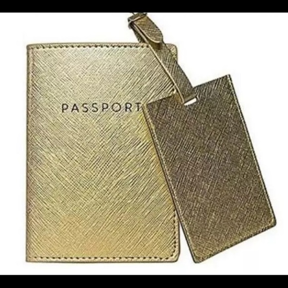 Eccolo Accessories - Eccolo World Traveler Faux Leather Passport Holder & Luggage Tag Set, Gold